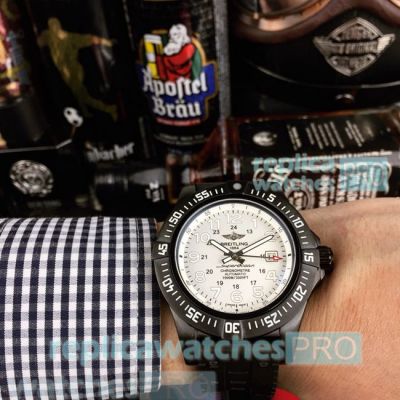 Perfect Gift Knockoff Breitling Superocean White Dial Black Rubber Strap Watch